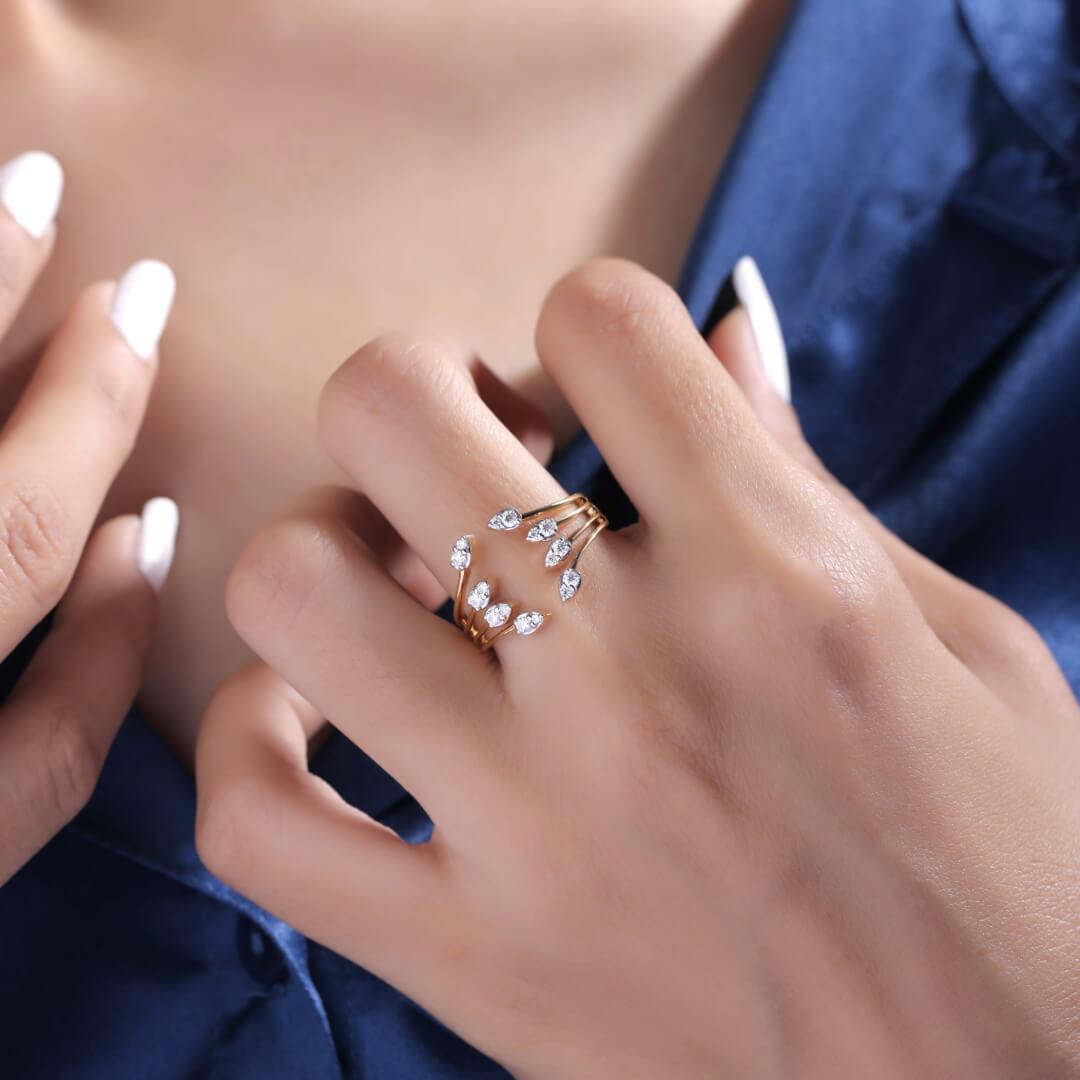 Sadhna Silver Ring for Women - Shinez By Baxi Jewellers