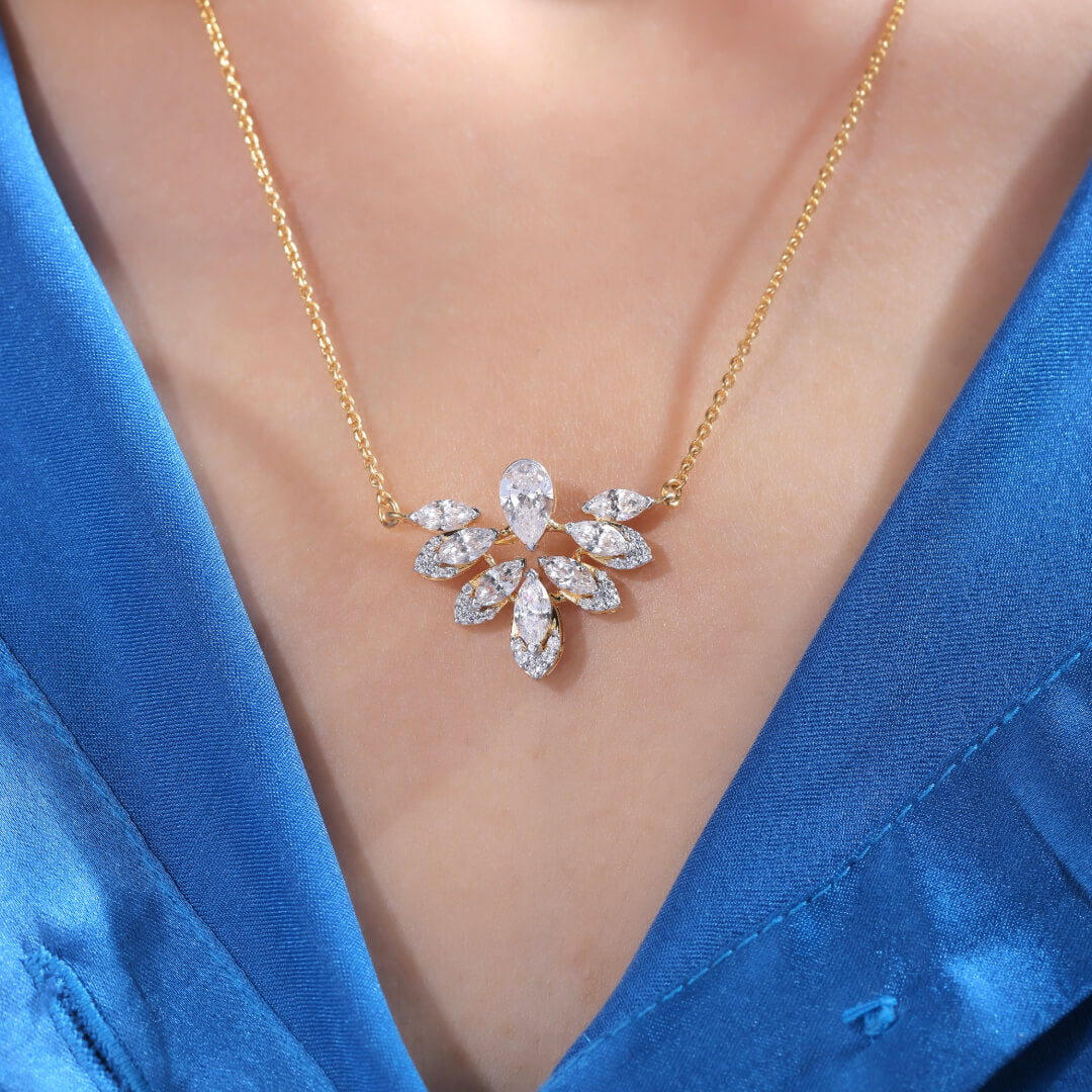 Savi Silver Pendant For Women - Shinez By Baxi Jewellers