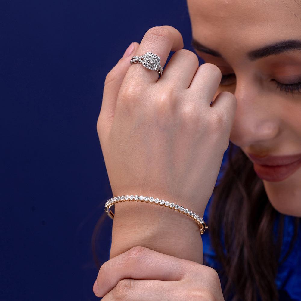 Aanya Silver Oval Bracelet for Women - Shinez By Baxi Jewellers