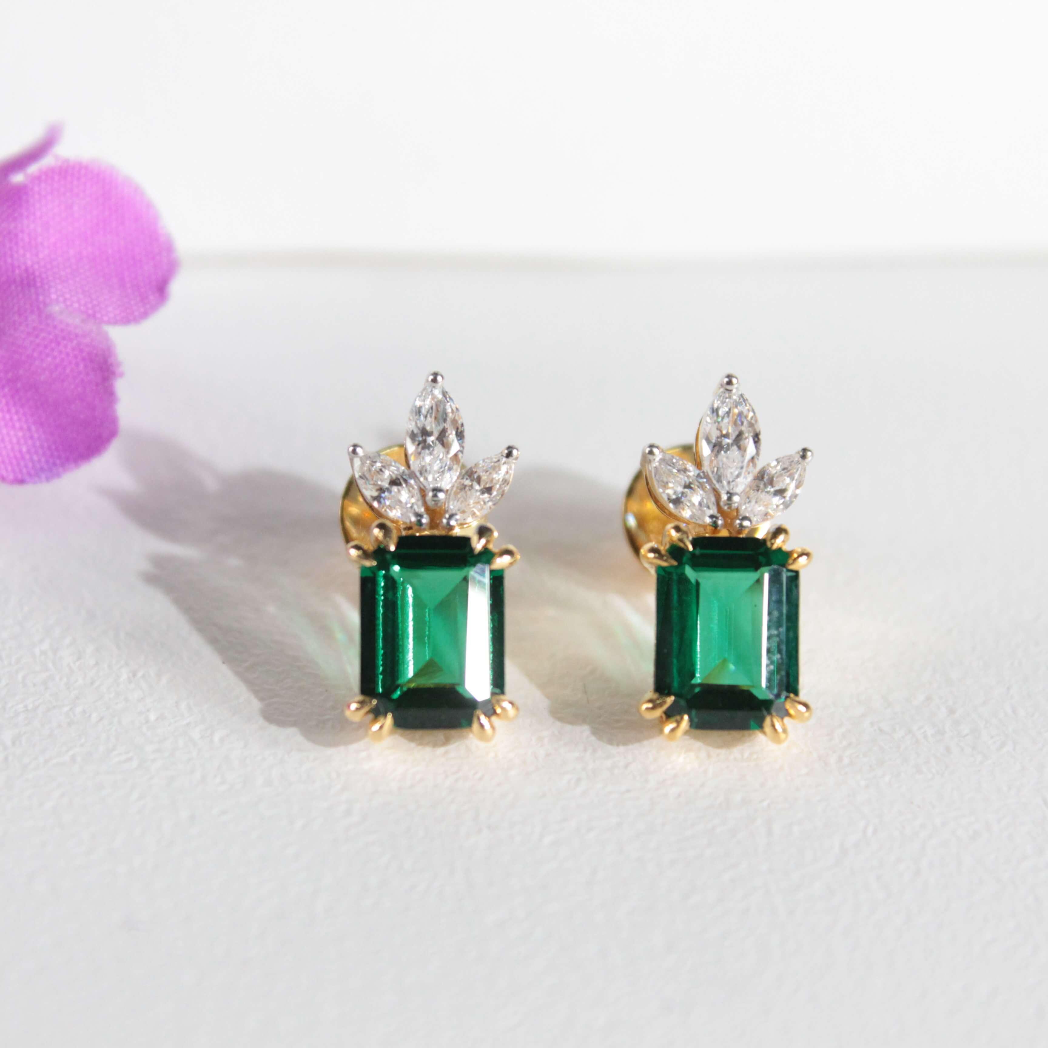 Zoha Silver Stud Earrings for Women - Shinez By Baxi Jewellers